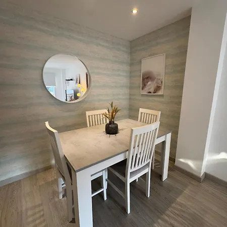 Modern In Al-sakia Village Appartamento *